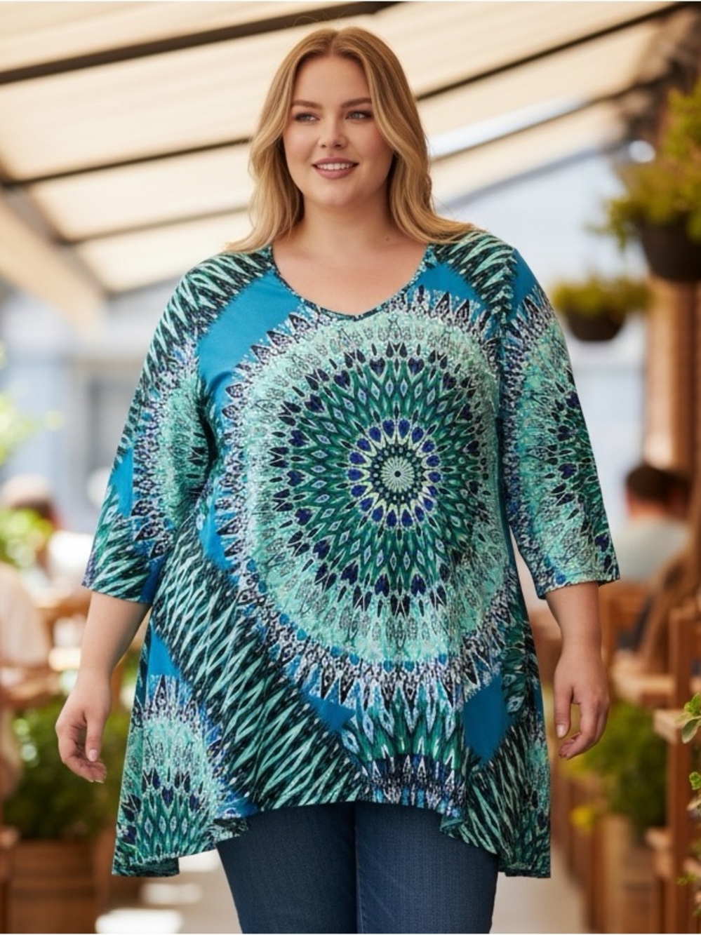 🫶🏻 Seventh Avenue Blue & Teal Printed V-Neck Tunic Top